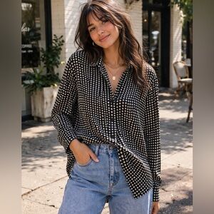 ⭐️ Forever 21 Star Print Button Down Shirt Size S black and white